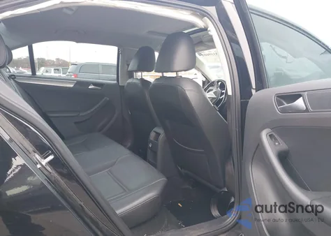 2017 Volkswagen Jetta 1.4T Se из США, поврежденный, VIN 3VWDB7AJ6HM348726